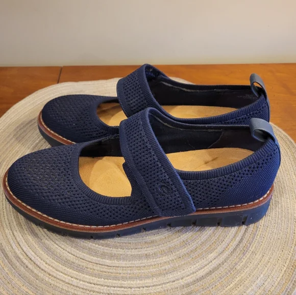 🩰EUC~ EASY SPIRIT VENNA Mary Jane Flats - Picture 2 of 6